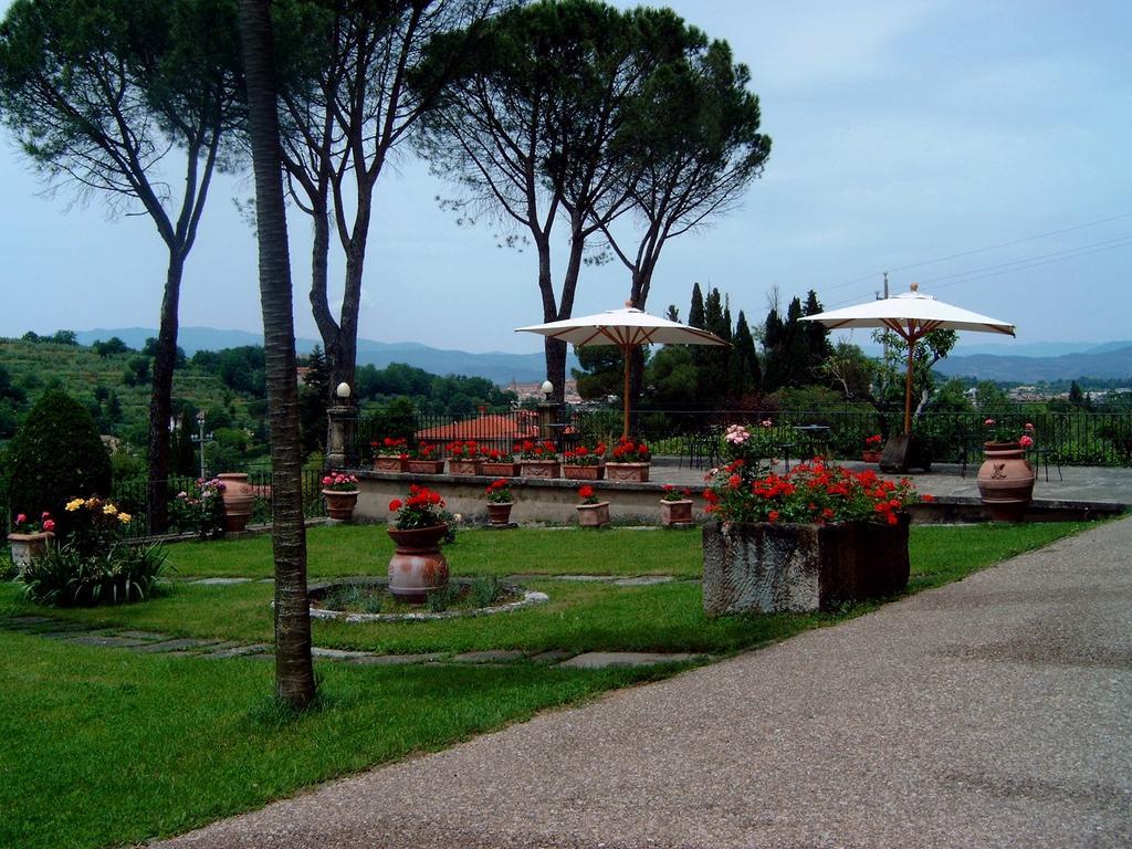 Hotel Ristorante Casa Volpi Arezzo Exterior foto